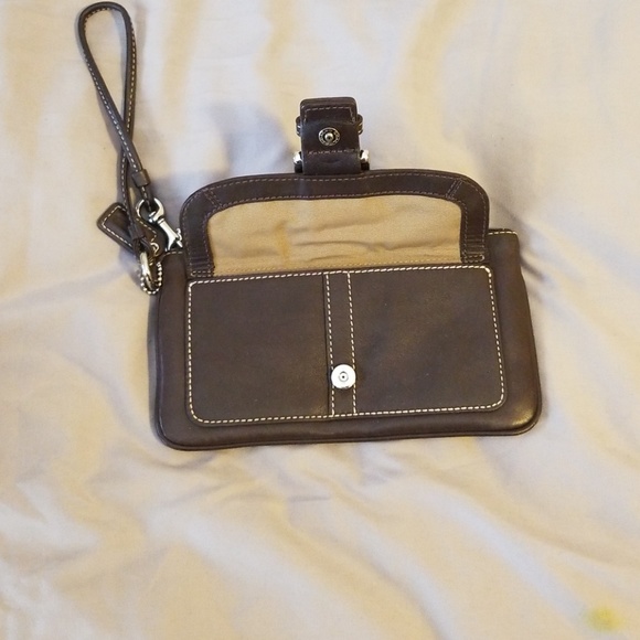 Coach Wrislet Large Brown leather - Picture 3 of 4